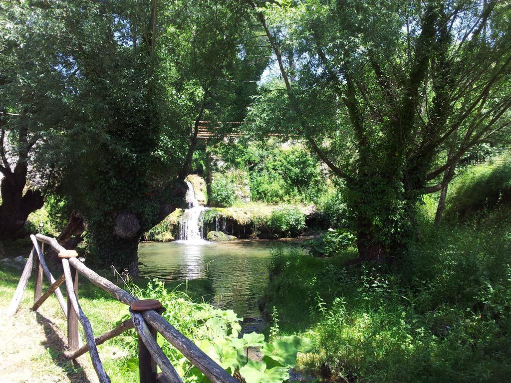 L'Antica Mola Villa Castel Madama Szoba fotó